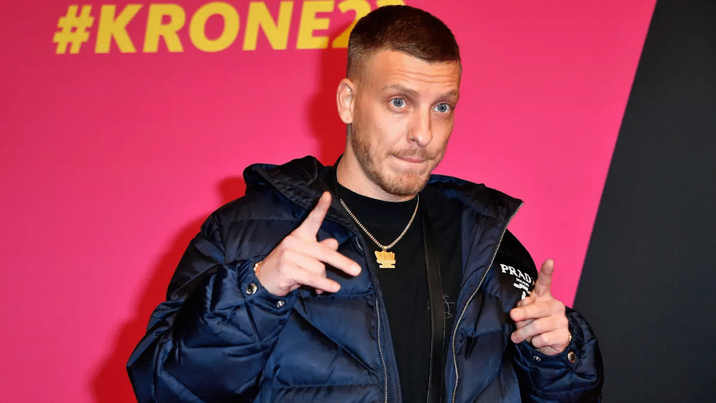 Felix Lobrecht 2025 Größe und Karriere Foto