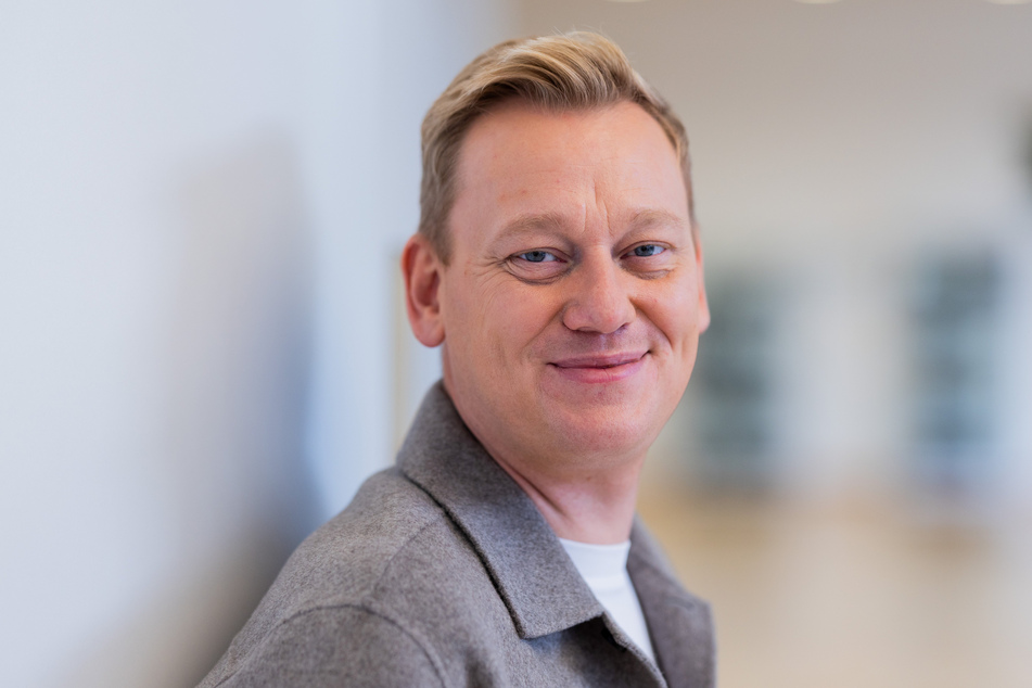 Knossi Vermögen – Live-Auftritt des Entertainers