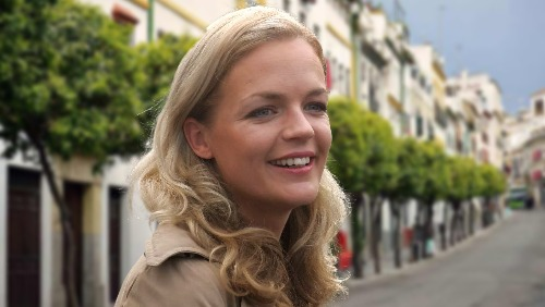 Eva Brenner nach dem Schlaganfall bei einem Interview