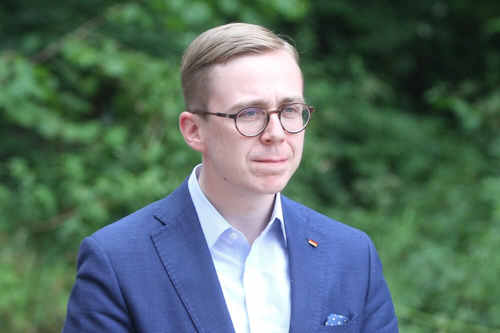 Dr. Carlotta Voß und Philipp Amthor bei einem öffentlichen Auftritt als Paar