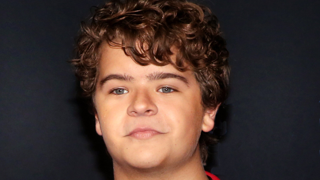 Nahaufnahme von Gaten Matarazzo bei einer Premiere – seine Krankheit macht ihn für viele inspirierend