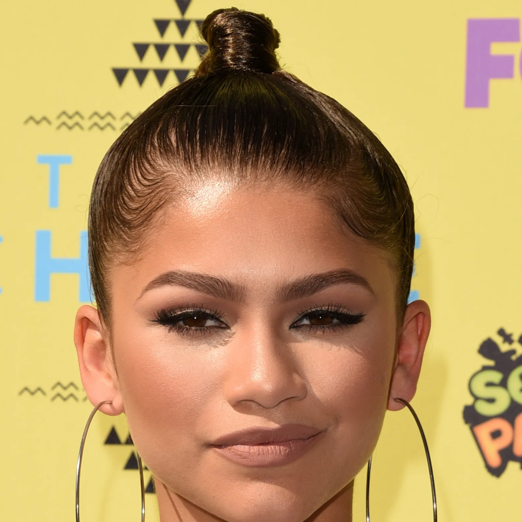 Kazembe Ajamu bei einem öffentlichen Auftritt mit seiner Tochter Zendaya