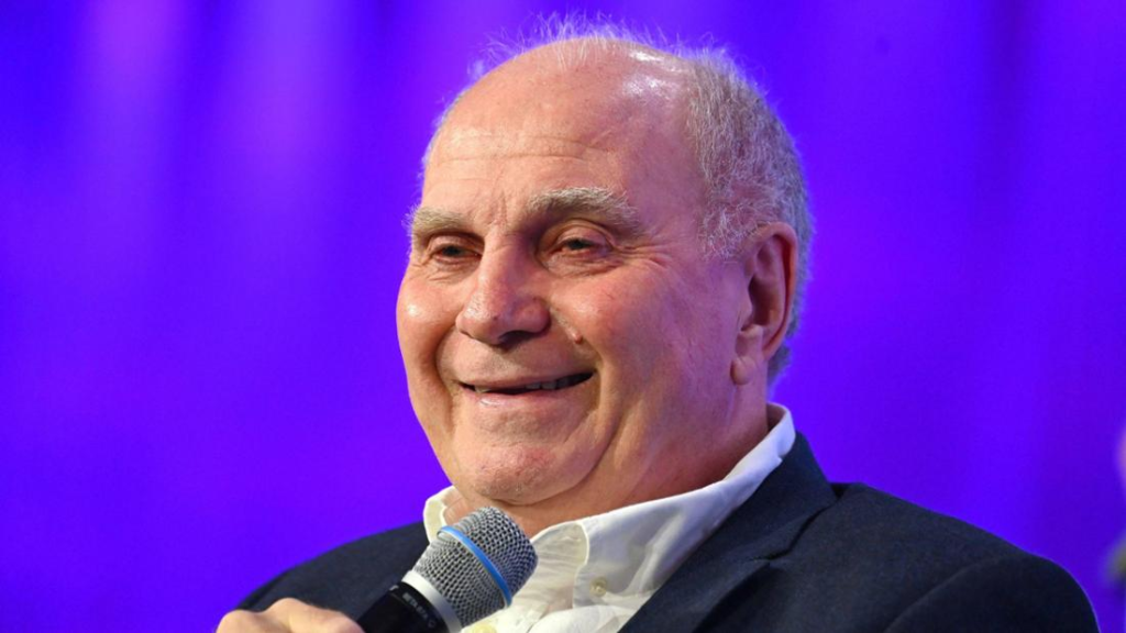 Uli Hoeneß zeigt sich nach Krankenhausaufenthalt wieder öffentlich