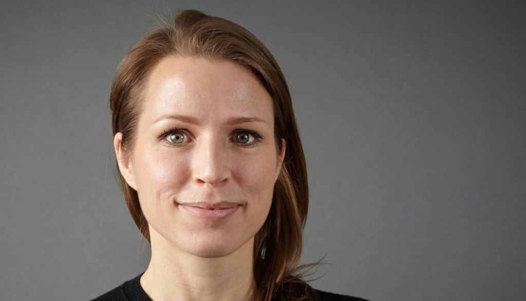 Josefine Cox bei einer öffentlichen Veranstaltung in Deutschland