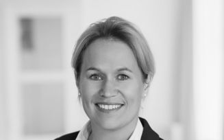 PD Dr. Julia Schwanholz an der Universität Duisburg-Essen
