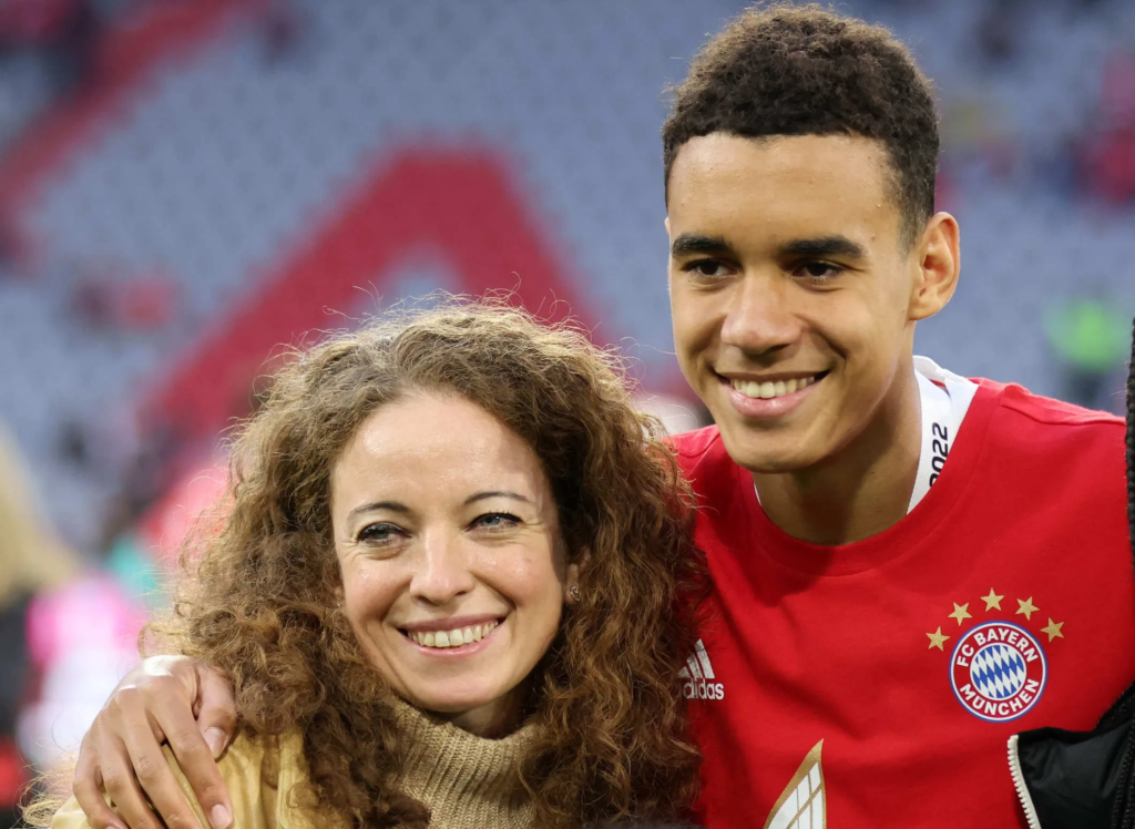 Carolin Musiala als wichtige Unterstützung im Leben von Jamal Musiala