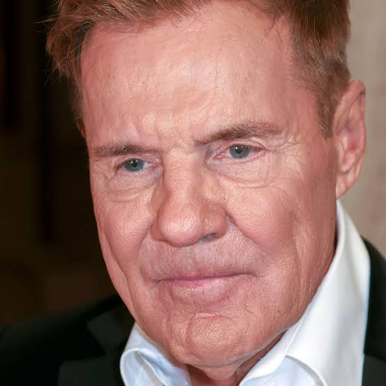 Dieter Bohlen ungeschminkt zeigt seine authentische Seite abseits der TV-Kameras